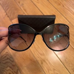 GUCCI GG4250 SUNGLASSES